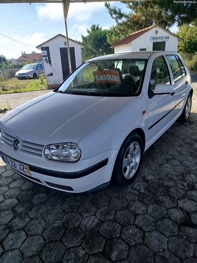 VW Golf 5 portas