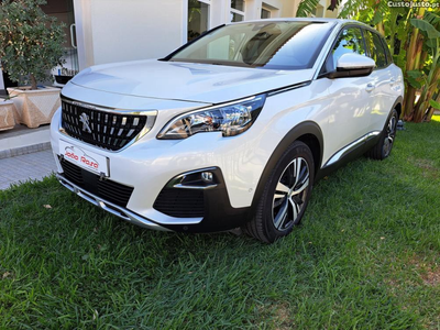 Peugeot 3008 1.5 HDI ALLURE Cx 8 v, 130 CV