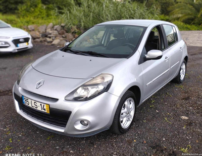 Renault Clio 1.2 CONFORT 75CV 16V 2011