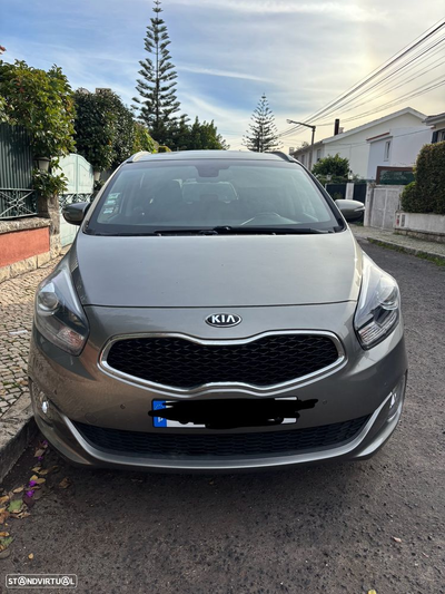 Kia Carens