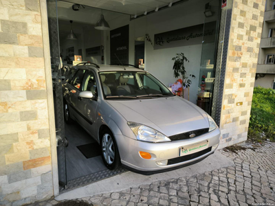 Ford Focus 1.8 TDdi F2000