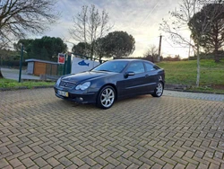 Mercedes-Benz C 220 Cdi coupe bom estado geral