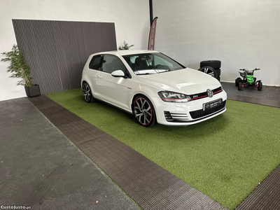 VW Golf VII GTI Bluemotion