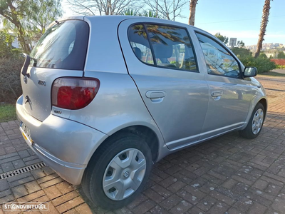 Toyota Yaris 1.0 Terra DA+ABS+CD+AC