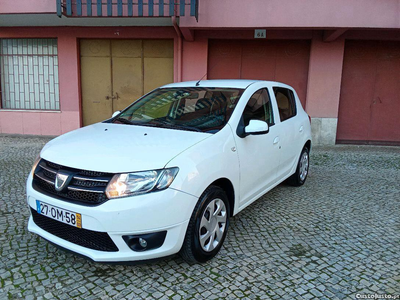 Dacia Sandero DACIA SANDERO 1.2cc GPL