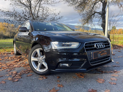 Audi A4 2.0 TDI S-line