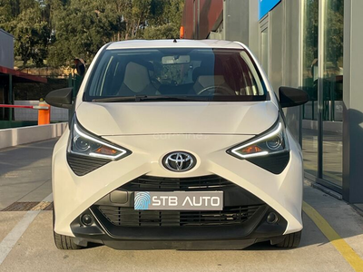 Toyota Aygo 1.0 X-Play Plus