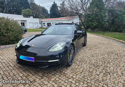 Porsche Panamera 4 E-Hybrid