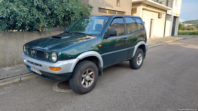 Nissan Terrano II 2.7