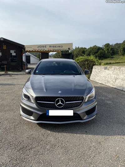 Mercedes-Benz CLA 180 AMG LINE NACIONAL