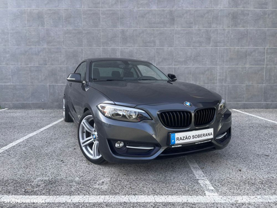 BMW 220 i Coupe Sport Line