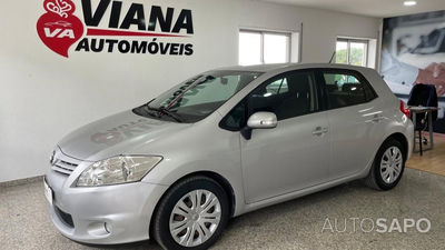 Toyota Auris 1.33 VVT-i AC de 2011