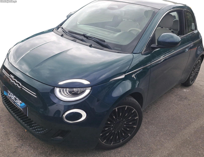 Fiat 500 E LA PRIMA BY BOCELLI