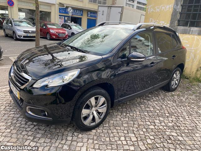 Peugeot 2008 1.2 PureTech Allure