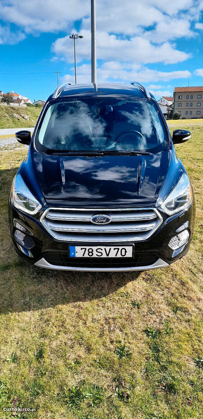 Ford Kuga 1.5 Diesel 120 Cavalos Pack Titanium