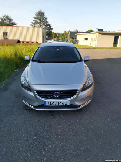 Volvo V40 2.0 D2 Momentum