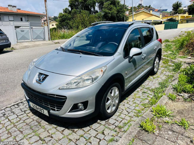 Peugeot 207 SW Outdoor 1.6 HDI