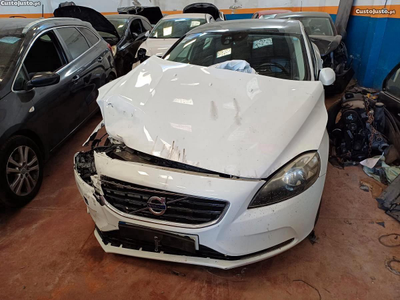 Volvo V40 1.6 113CV