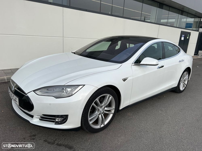 Tesla Model S 85D AWD