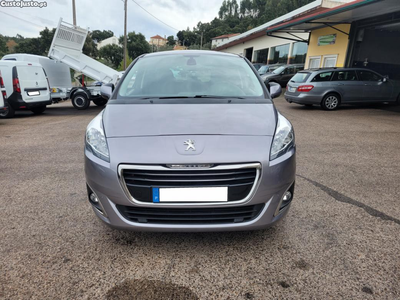 Peugeot 5008 1.6 HDI BlueHDI 7lugares