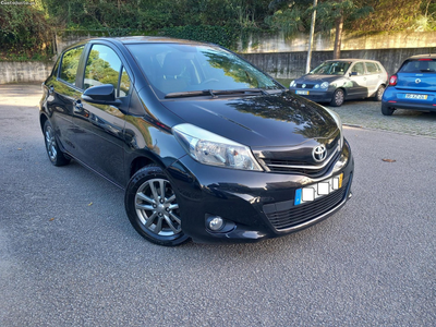 Toyota Yaris 1.0 VVT-i Comfort+P.Style +Navi