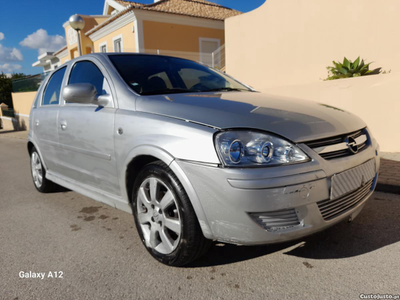 Opel Corsa 1.2 80cv Ar Condicionado