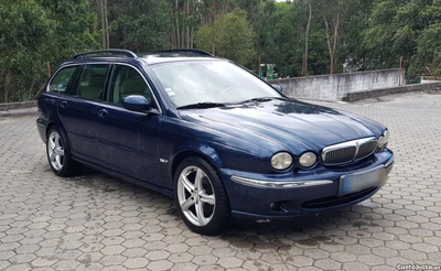 Jaguar X-Type .