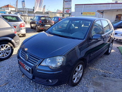 VW Polo 1.2 i     ( Viatura Nacional  )