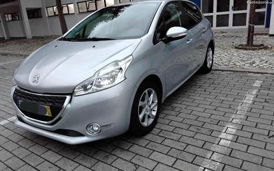 Peugeot 208 1400 hdi 68cv 108.000kms