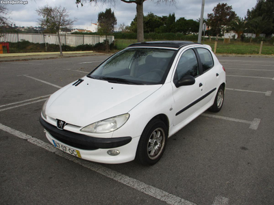 Peugeot 206 1.1 XS com direcção assistida