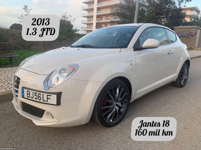 Alfa Romeo Mito Mito 2013 JTD * Jantes 18 * Bancos em Pele * 160 mil km * Revisado