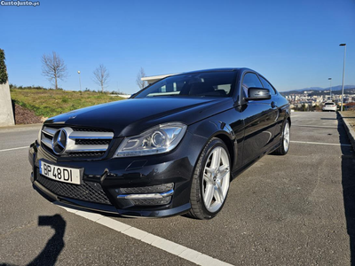 Mercedes-Benz C 220 COUPÉ AMG