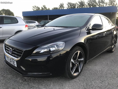 Volvo V40 1.6 D2 Eco R-Design