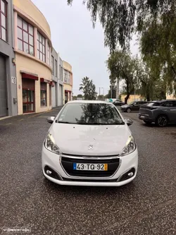 Peugeot 208 1.6 BlueHDi Style