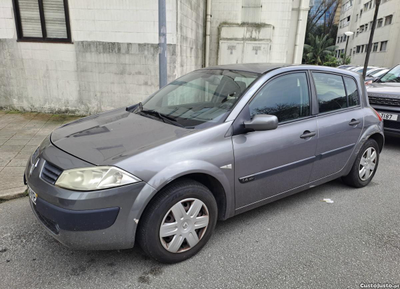 Renault Mégane 1.4 gasolina 190 mil kms