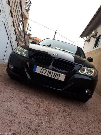 BMW 320 E90