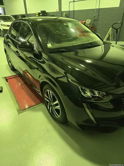 Peugeot 208 puretech allure