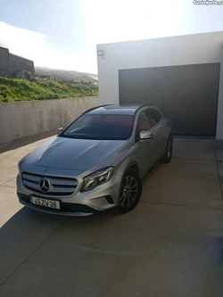 Mercedes-Benz GLA 180 Urban