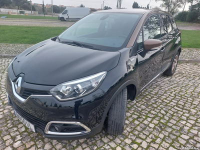 Renault Captur Elysee 1.5 dci 110cv