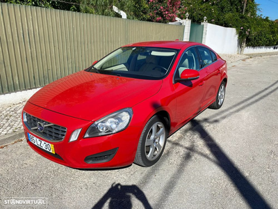 Volvo S60 2.0 D3 Momentum Geartronic