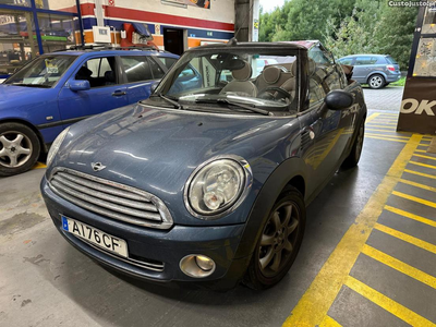 MINI Cooper Cabrio