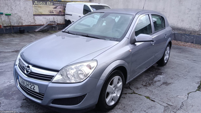 Opel Astra 1.3 CDTi Edition