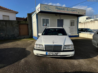 Mercedes-Benz C 220 Classic