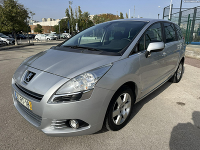 Peugeot 5008 1.6 e-HDi 7L Allure 2-Tronic