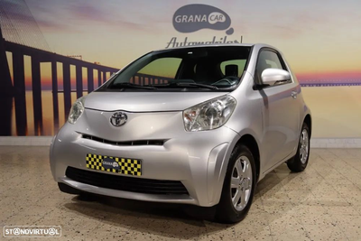 Toyota iQ 1.0 VVT-i 2