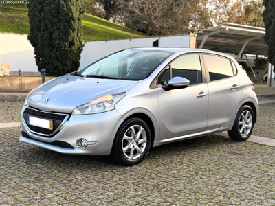 Peugeot 208 1.4 Hdi Full Extras C/Novo Nacional