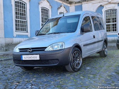 Opel Combo combo 1.7d muito estimada