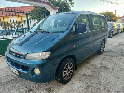 Hyundai H-1 7lugares