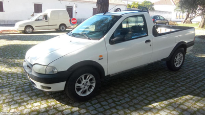 Fiat Strada 1.7 turbo diesel aceito trocas e retomas