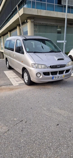 Hyundai H-1 9 lugares